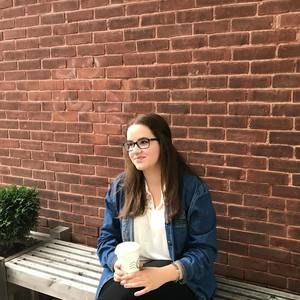 Meet your Posher, Nicole